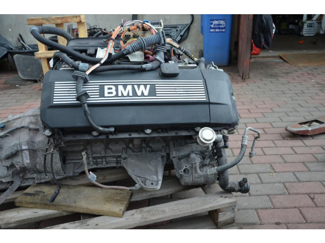 Двигатель M54B25 BMW E60 E61 525i 05г. 256S5 SZCZECIN
