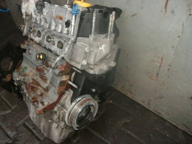 Двигатель FIAT BRAVO II 1.4 16V 90 л.с. 07г..