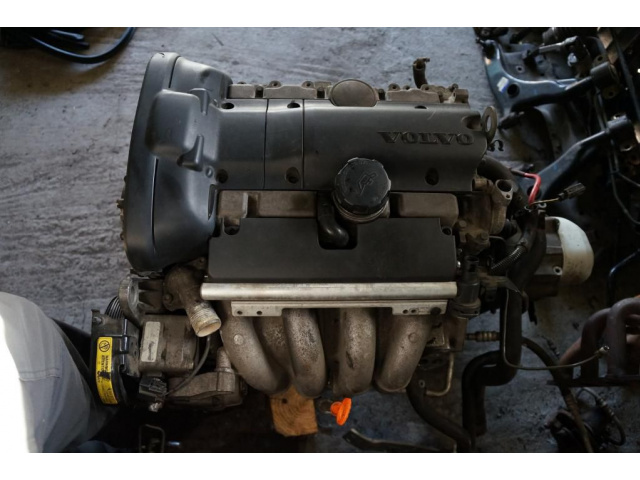 Двигатель Volvo S40 V40 B4184S2 1.8 16V 122KM