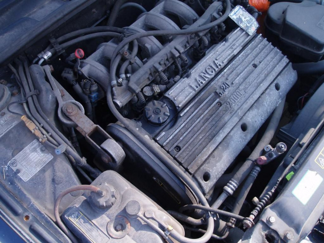 Двигатель LANCIA KAPPA 2, 0 B W машине ! для ODPALENIA
