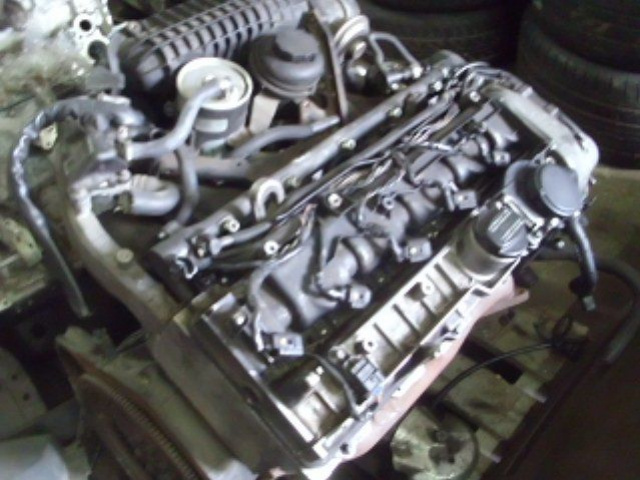 Двигатель 2.7 CDI Mercedes W203 C класса 2004r