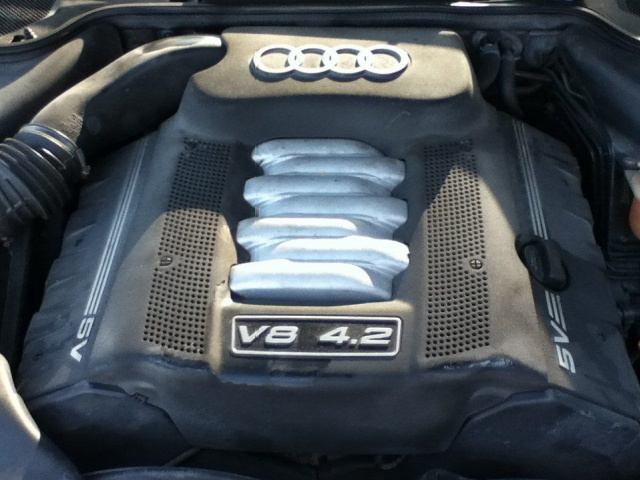 Audi A8 D2 двигатель 4.2 AQF w машине