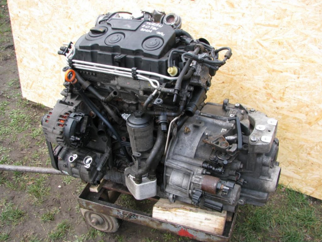 VW TOURAN двигатель 2, 0 TDI 140 л.с. модель ДВС BMM