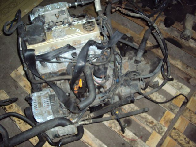 Двигатель в сборе + коробка передач VW Golf 2.0 8V AGG 96г.