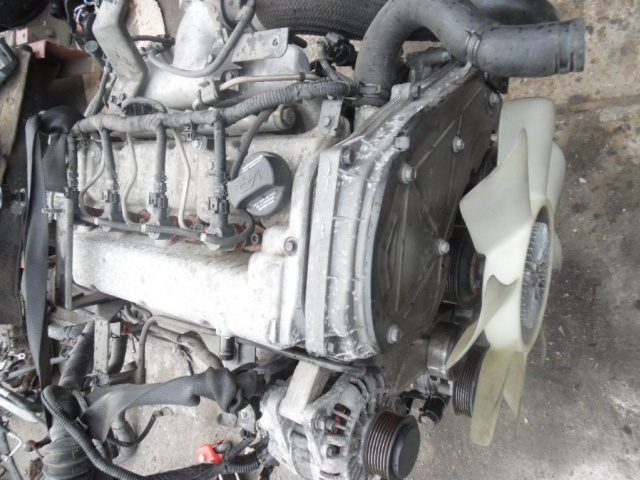 Двигатель Kia Sorento 2.5CRDI 99000km голый