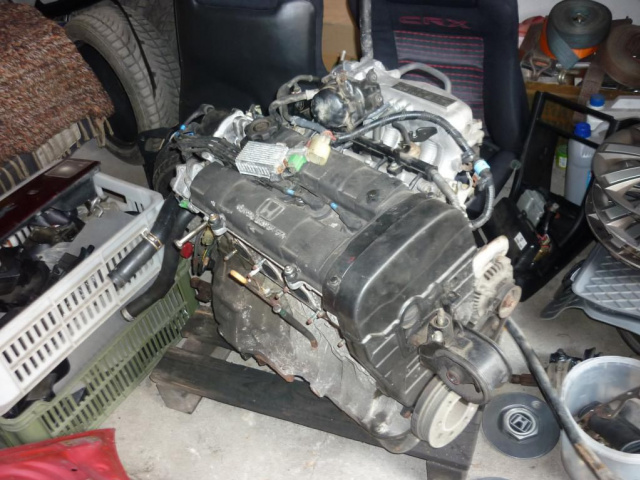 Двигатель ze коробка передач i навесным оборудованием D16Z5 Honda CRX