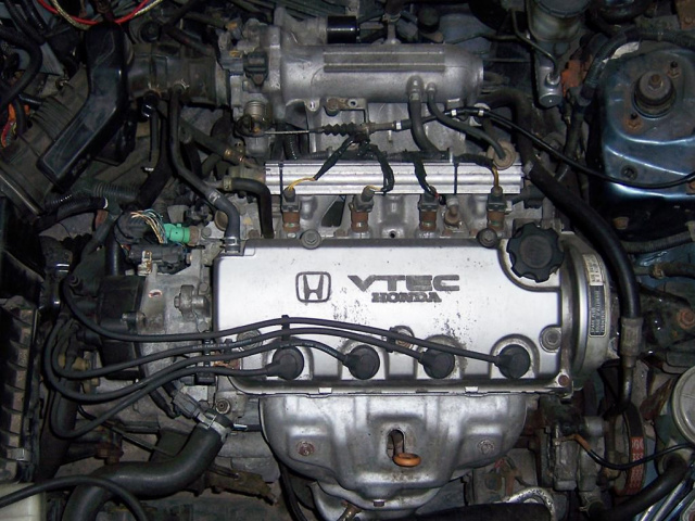 Двигатель HONDA CIVIC 1.6 16V VTEC D16Y8 D16Z6