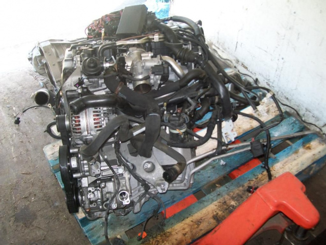 AUDI Q5 двигатель в сборе 2.0 TDI 170 KM CAH 2010 R