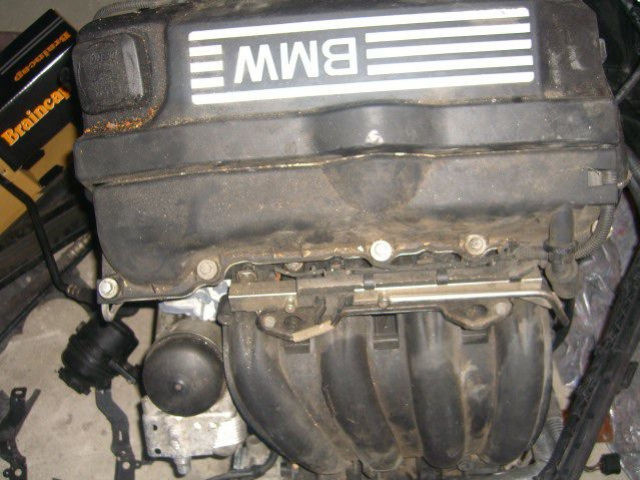 BMW E90 E91 E87 N43 двигатель 320i бензин в сборе