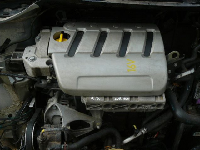 RENAULT SCENIC I 2.0 16V 2002 r. двигатель