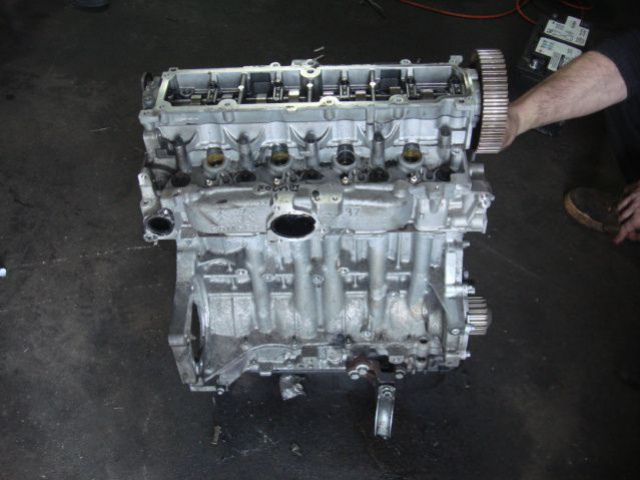 Двигатель голый FORD FOCUS MK3 1, 6TDCI AV6Q6007BB