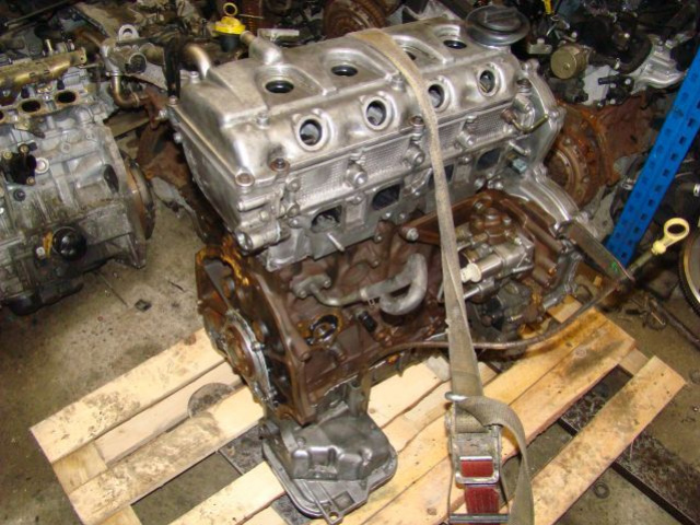Nissan Navara D40 Pathfinder двигатель 2.5 DCI 174 л.с.