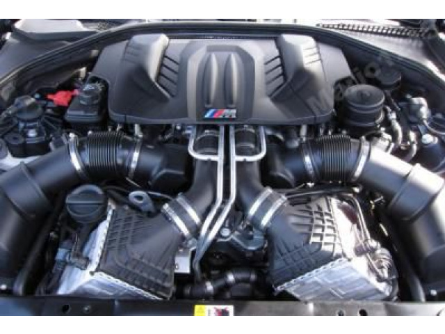 BMW F10 F13 F12 M5 M6 двигатель в сборе 560 KM