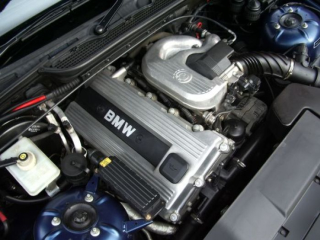 Двигатель BMW 318is M44B19 еще w машине!