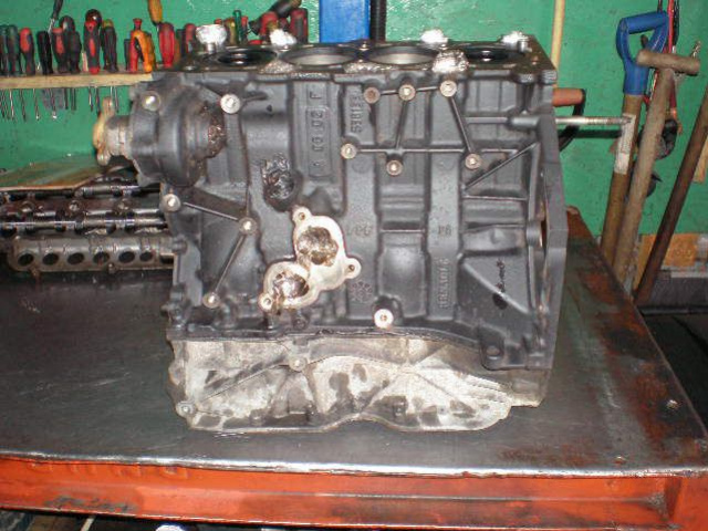 Двигатель шортблок (блок) 2, 0 DCI NISSAN PRIMASTAR M9 780