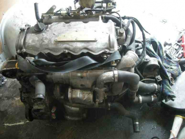 Двигатель Nissan Almera Tino 2.2 di 2, 2 2001г.