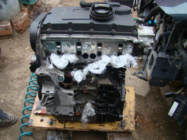 DODGE CALIBER COMPASS 2.0TDI двигатель без навесного оборудования BKP