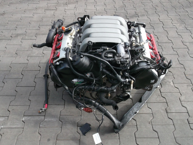 Двигатель AUK AUDI A4 B7 3.2 FSI V6 84TYS KM с навесным оборудованием