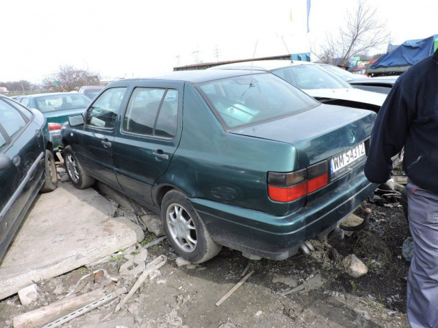 VW Vento 1.9 TDI 1997 на запчасти Варшава
