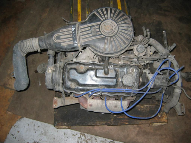 Двигатель в сборе коробка передач Suzuki Swift 1.3 '92 mk3