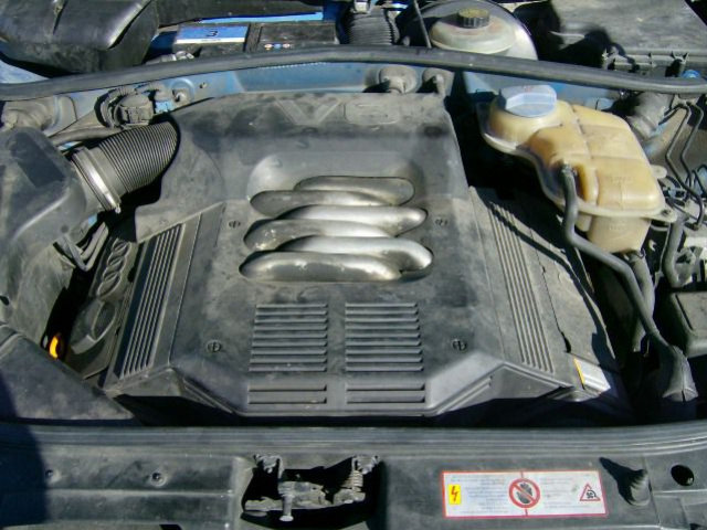 AUDI A4 C4 двигатель 2.6 V6