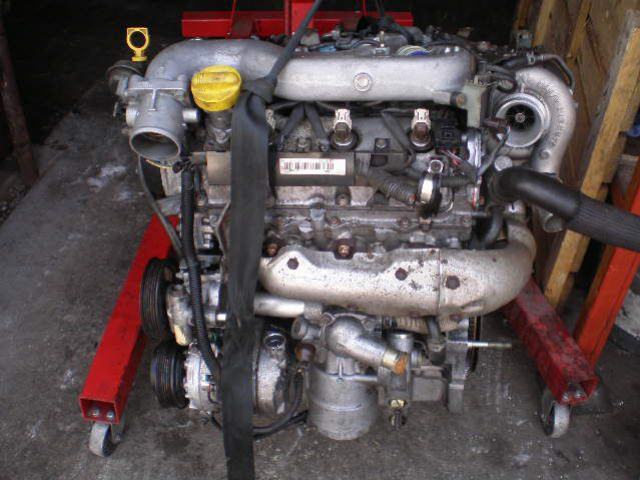 Двигатель 3, 0 DCI RENAULT VELSATIS в сборе V-6