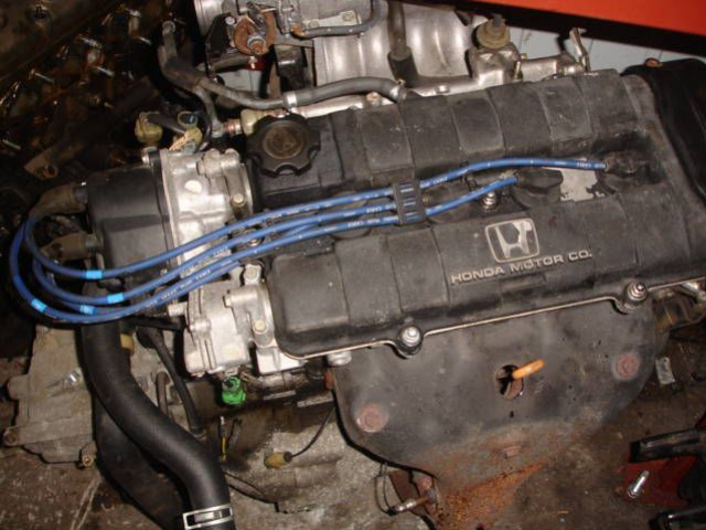 Двигатель Honda CRX D16Z5 1.6l голый без навесного оборудования хороший