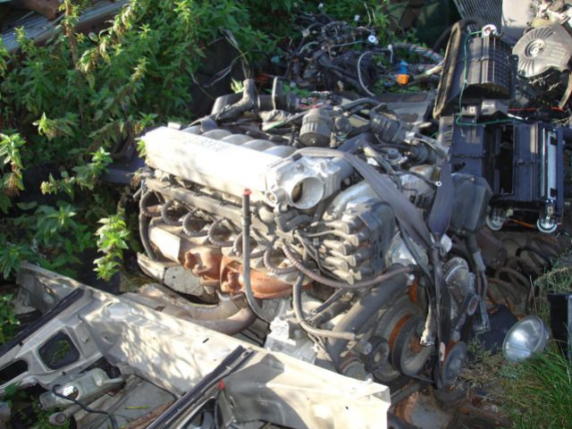 Двигатель BMW модель 750i '92