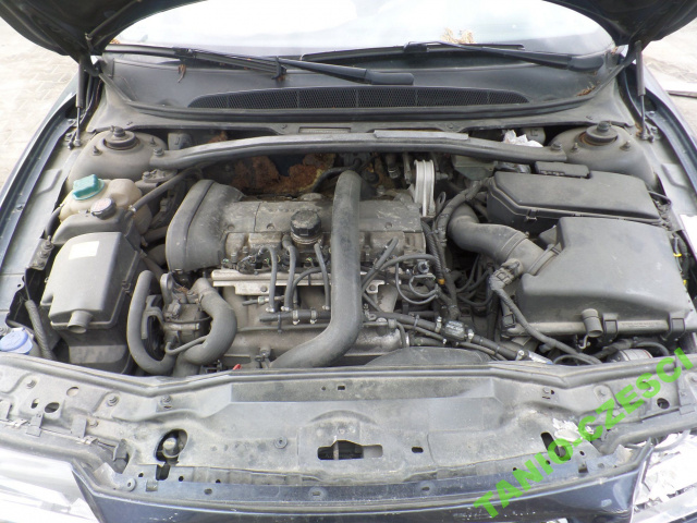 VOLVO S80 двигатель голый 2.4 бензин