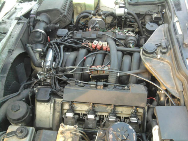 Двигатель + коробка передач BMW serii 7 e32 3, 0 V8