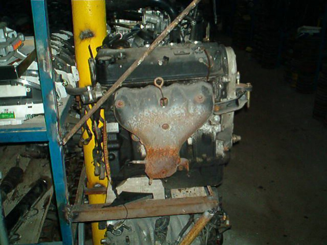 HONDA CIVIC 92-95 двигатель D15B2