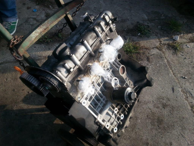 Двигатель 1, 4 16V VW GOLF POLO SEAT LEON IBIZA AHW