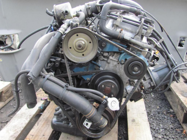 Двигатель в сборе 2.4 i Z24I NISSAN VANETTE C22 92