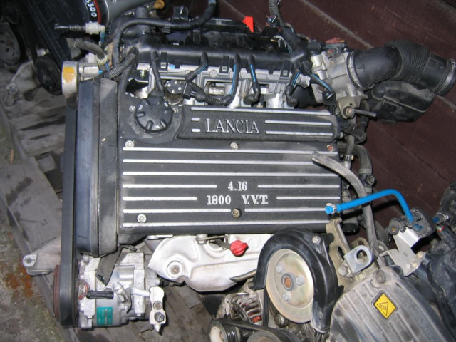 LANCIA LYBRA двигатель 1.8 16V 2001г. в сборе