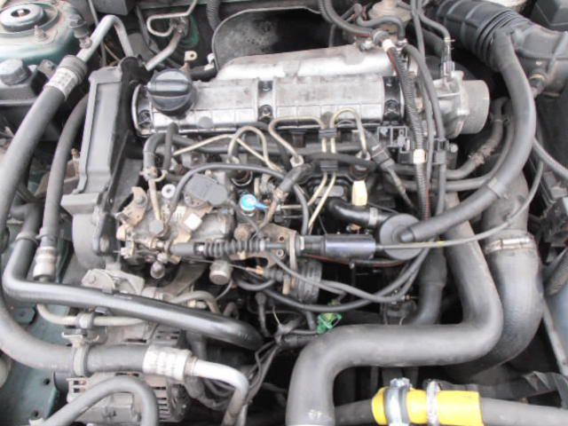MITSUBISHI CARISMA двигатель 1.9TD F8QT W машине V40
