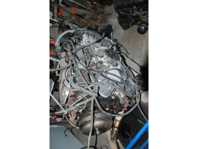 Двигатель - без навесного оборудования JEEP GRAND CHEROKEE ZJ 5.2 V8
