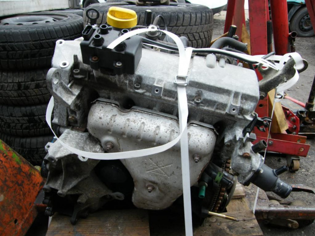 RENAULT CLIO II KANGOO - двигатель в сборе 1.4 8 E7J C634
