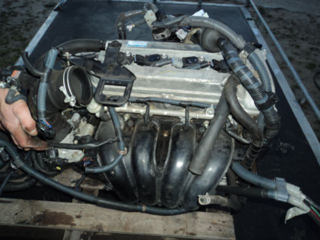 TOYOTA RAV 4 RAV4 2000-05R. двигатель 2.0 VVTi