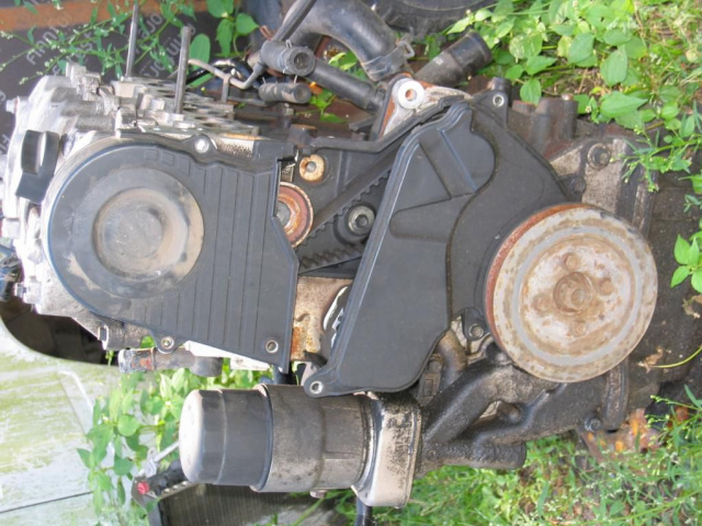 Двигатель Kia Carens 3 2.0 CRDI 08 r. поврежденный!