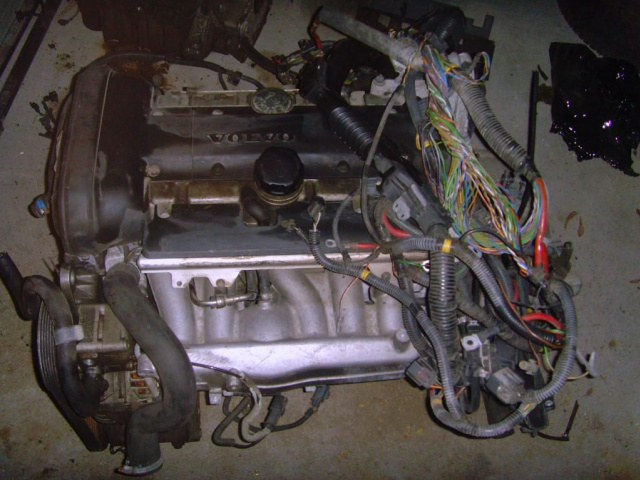 Двигатель в сборе volvo C70 2.0T 2002г.