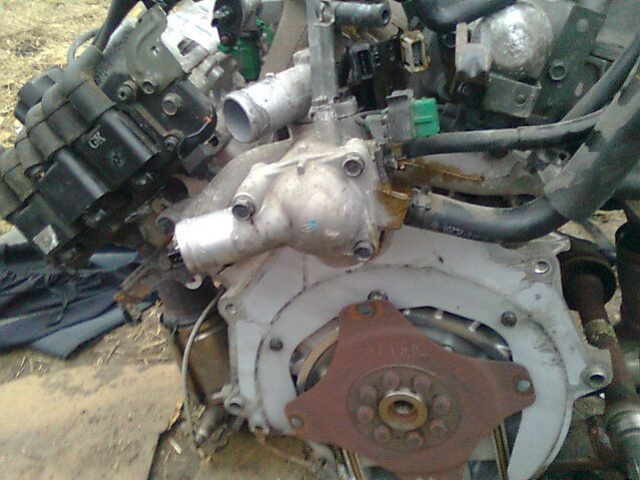 Двигатель на запчасти HYUNDAI COUPE 2.7 V6 02г.