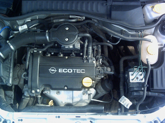 Двигатель Z12XE 1.2B бензин OPEL CORSA C AGILA