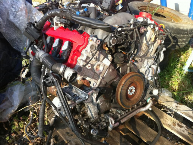 Audi RS4 RS 4 двигатель