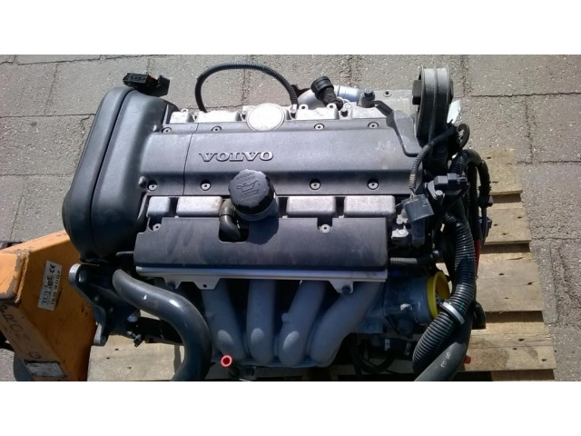 Двигатель VOLVO S60 S80 V70 2.4 B5244S состояние!89.000