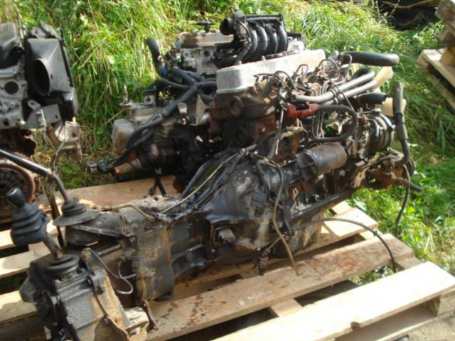 Двигатель коробка передач daihatsu rocky 2, 8 в сборе