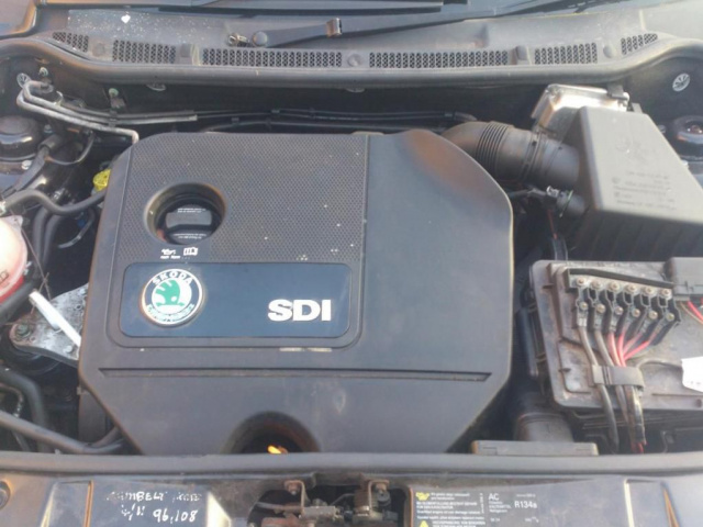 Двигатель 1.9 SDI насос форсунки Skoda Fabia -rozne-