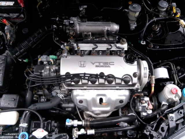 Двигатель без навесного оборудования D16Z6 Honda CRX Civic