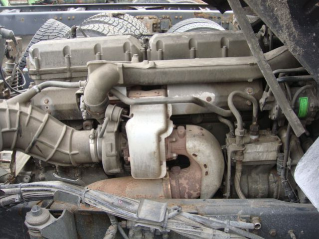 DAF XF 95 двигатель 480 2006г. 335C1 11000 NETTO