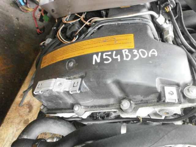 BMW E90 E60 335 xi 3.5 i двигатель голый N54B30A