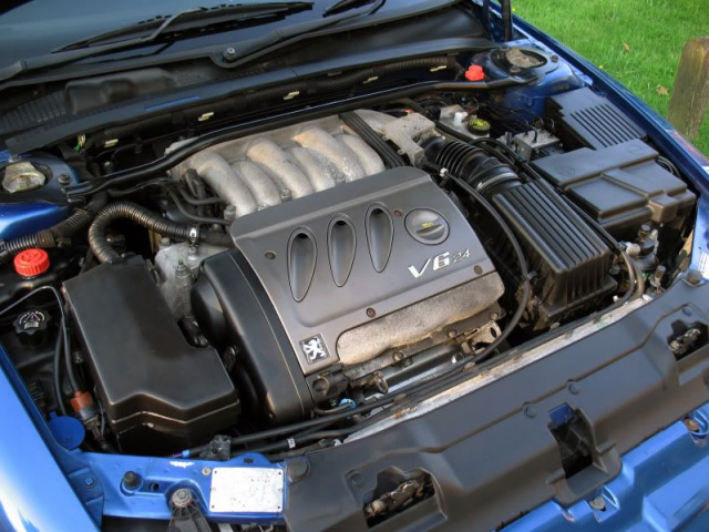Двигатель + коробка передач 3.0 V6 в сборе PEUGEOT 406 607